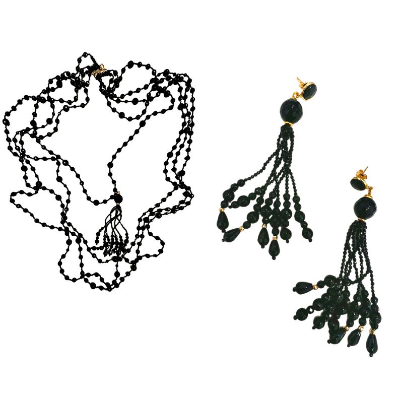 Jewelry set : necklace and earrings