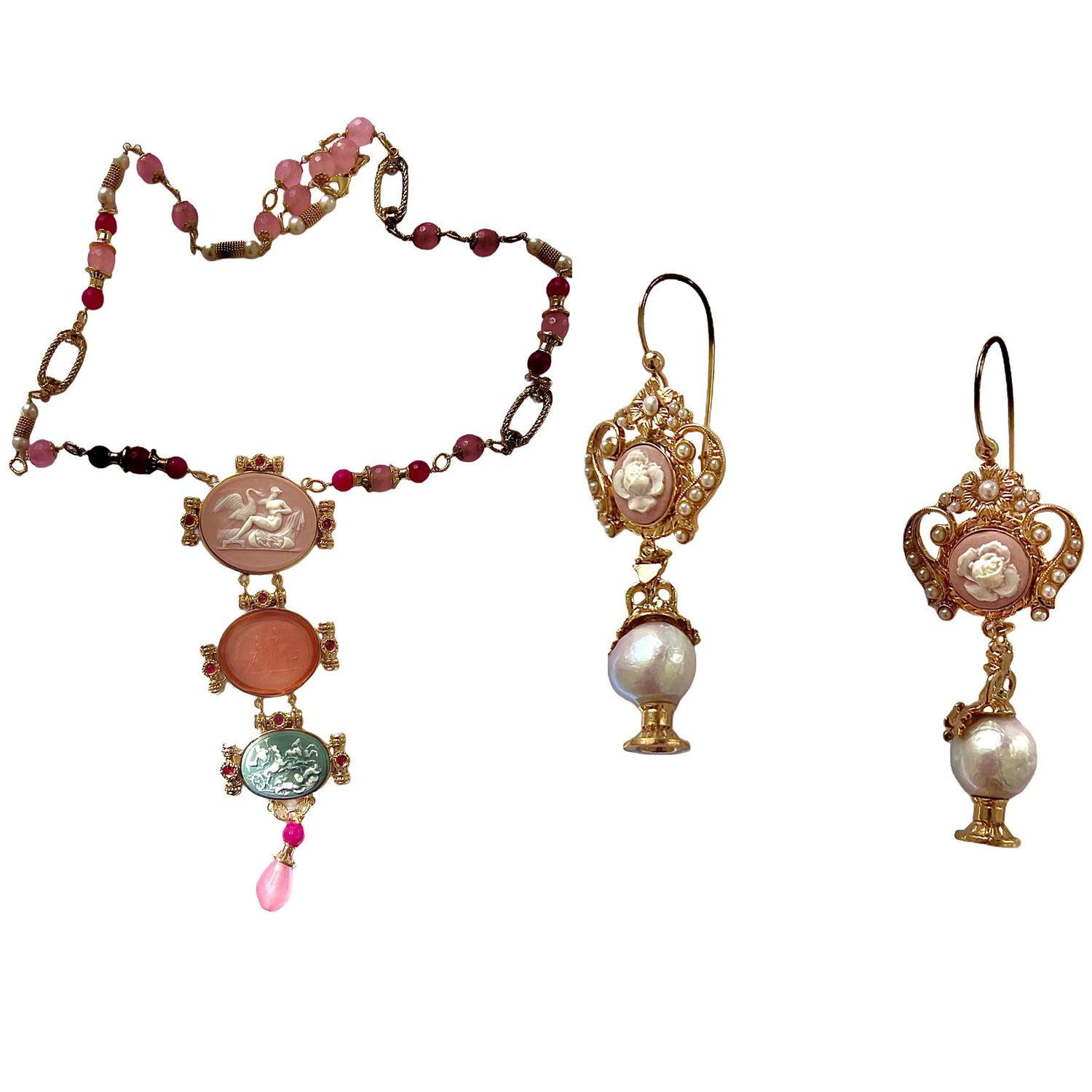 Jewellery set : necklace and earrings