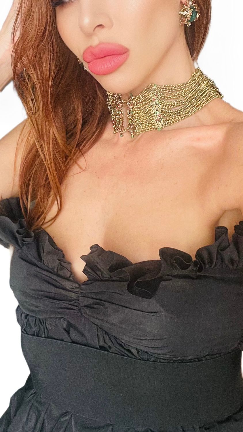 Jewellery set: necklace and earrings