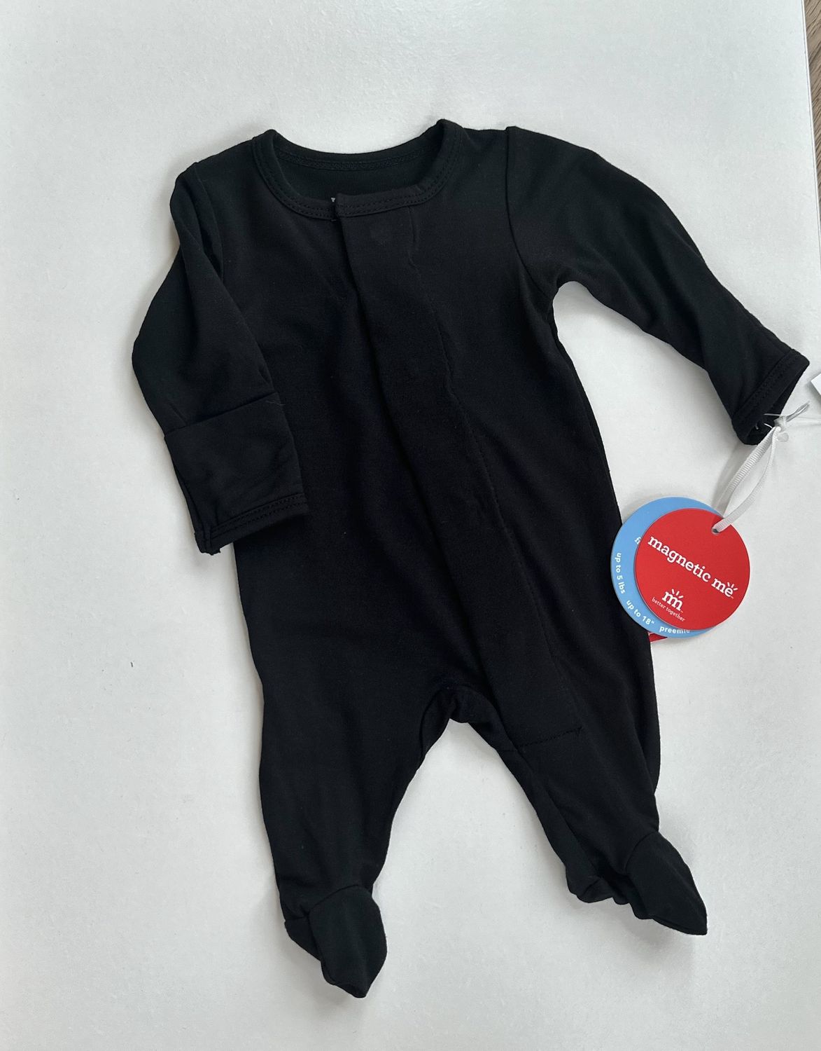 Charlie Magnetic Footie, Size: Preemie, Color: Black