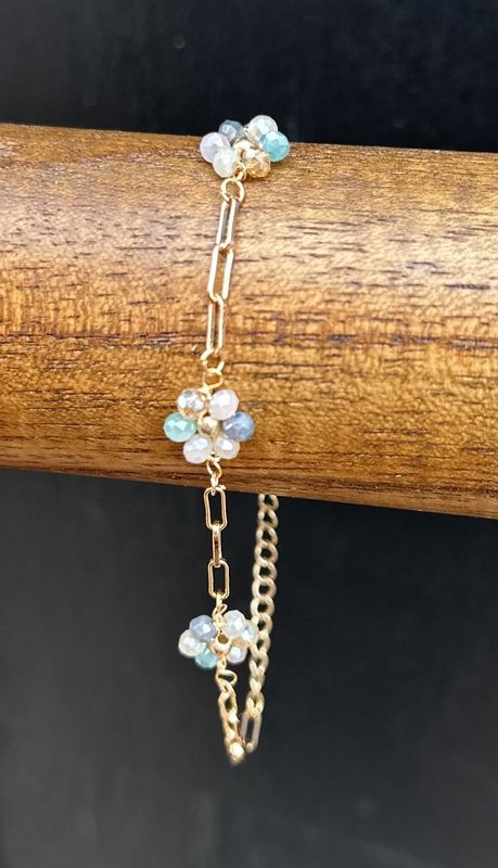 Lily Gold Flower Bracelet