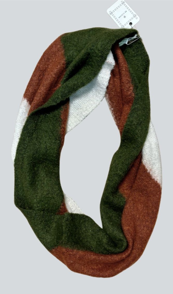 Angelica Winter Scarf, Color: Green/Burnt Orange