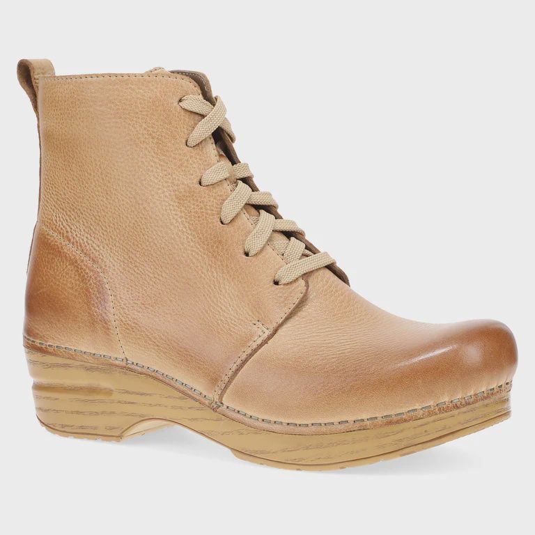 Sigourney, Color: Honey Distressed, Size: EU42 (US 11/11.5)