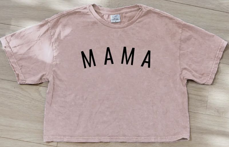 Mama Graphic Top