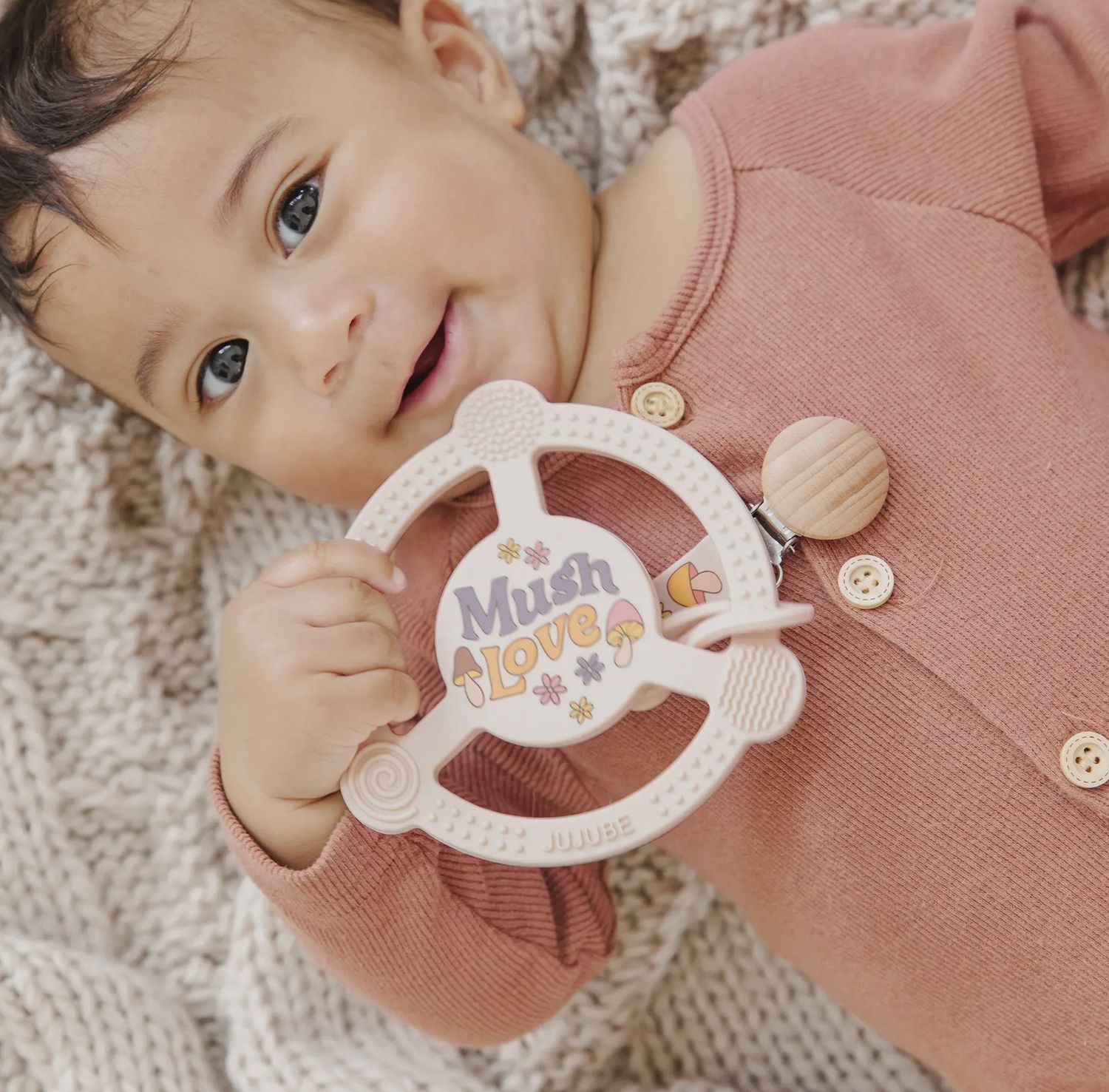 Silicone Teether Ring W/Detachable Clip - Mushy Love