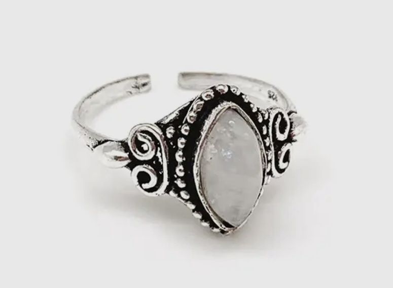 Tanvi Ring - Silver Marquise with Moonstone