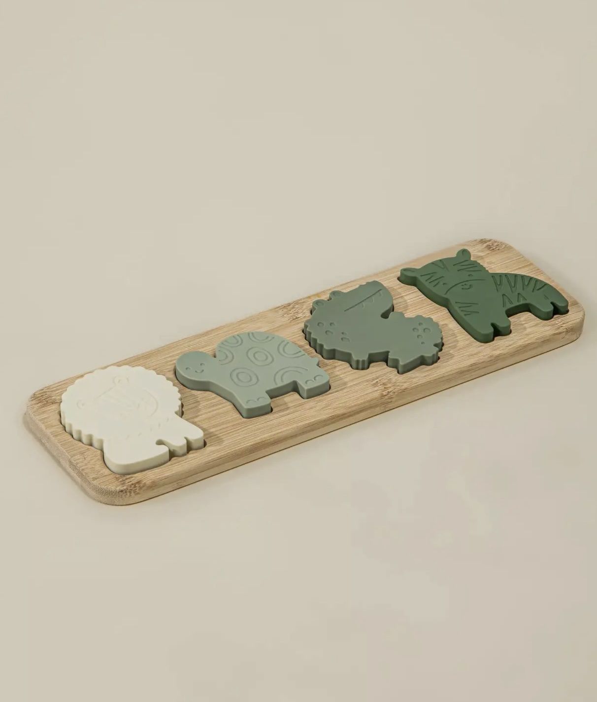 Silicone Puzzle on Wooden Plate - Savannah