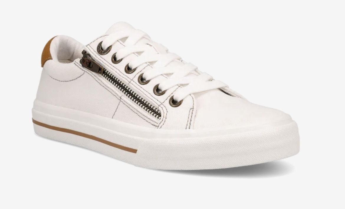 Stella Taos, Color: White/Golden Tan, Size: US6