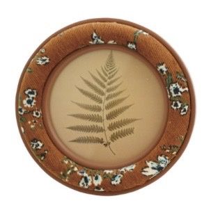 Embroidered Frame, Style: Circle