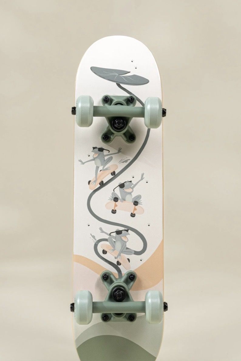 Classic Wooden Skateboard - Rolling Frogs