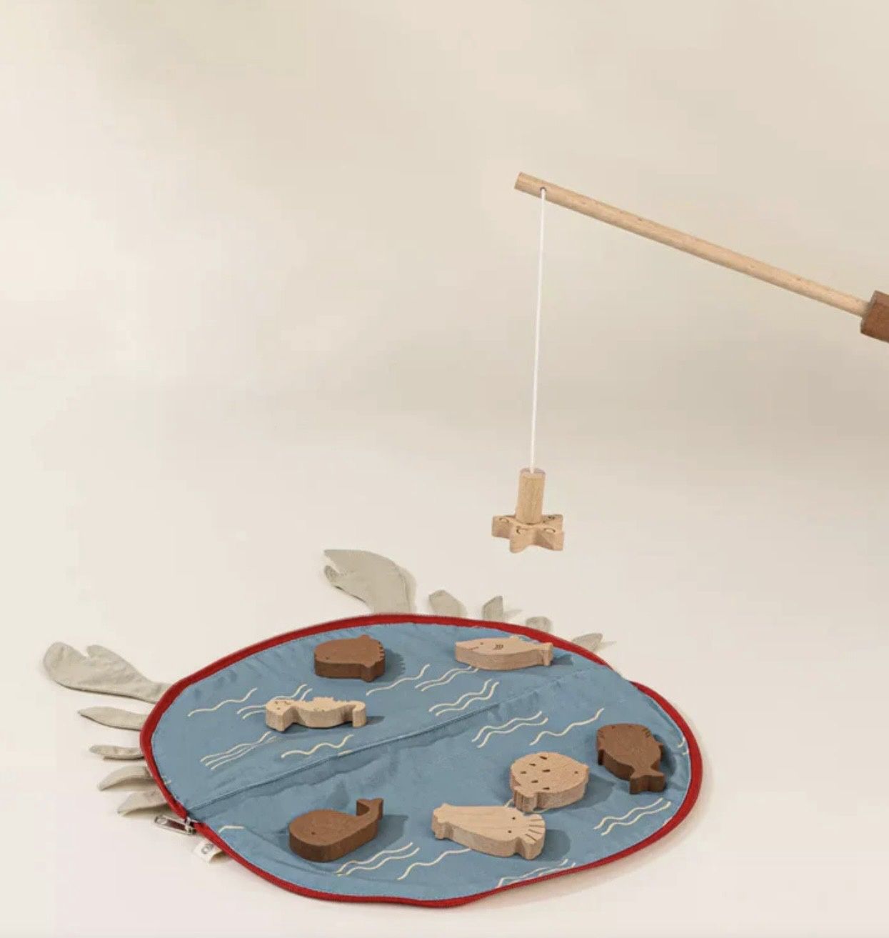 Wooden Fishing Game w/Bag