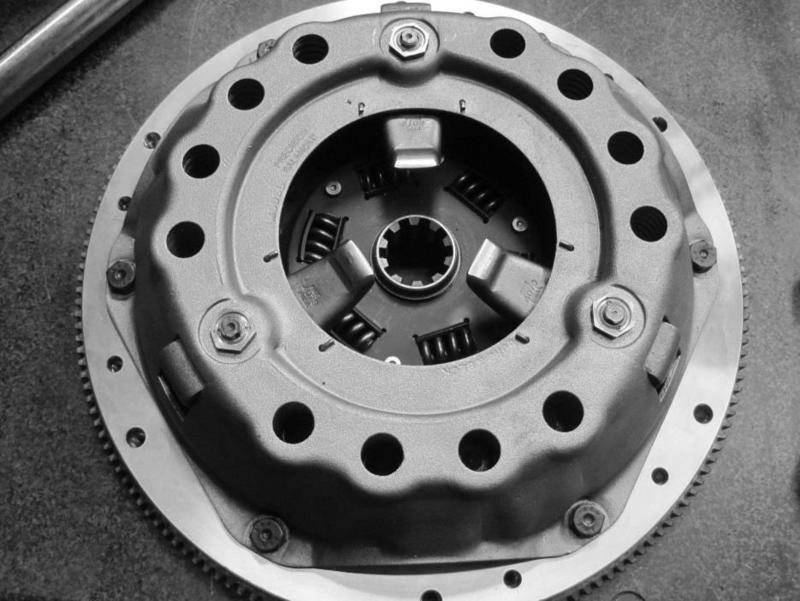 307-EFM CLUTCH AND PILOT BEARING PACKAGE