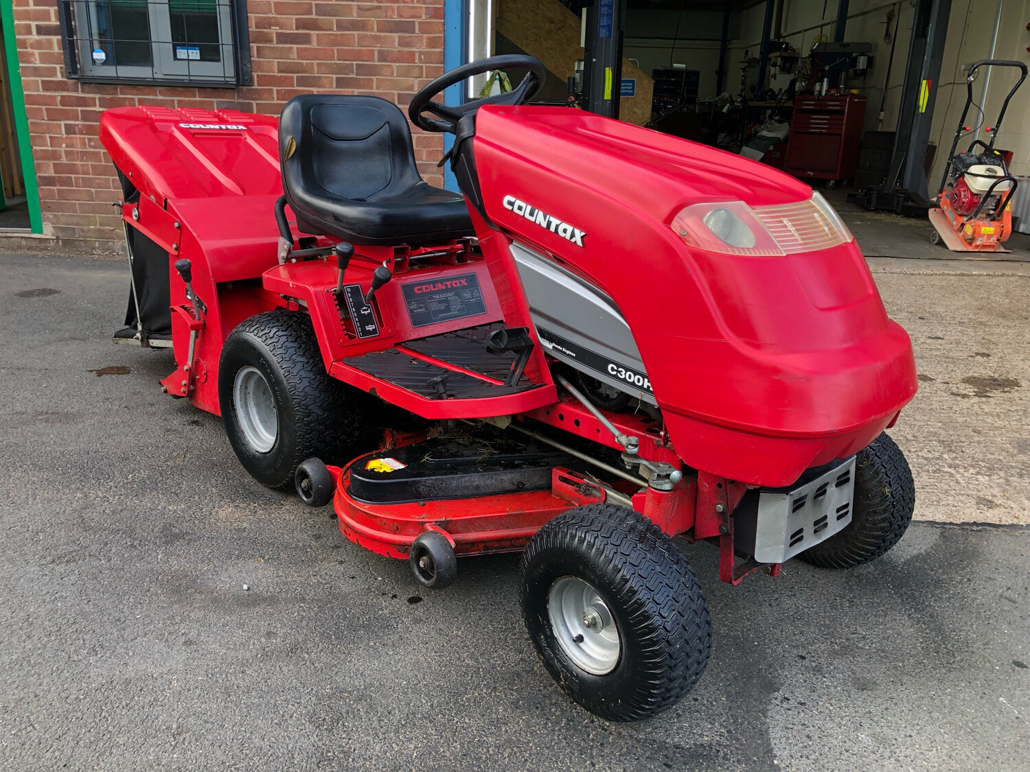Countax C300H Ride On Mower