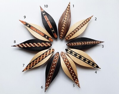 Tatting Shuttles With Pick & Marquetry