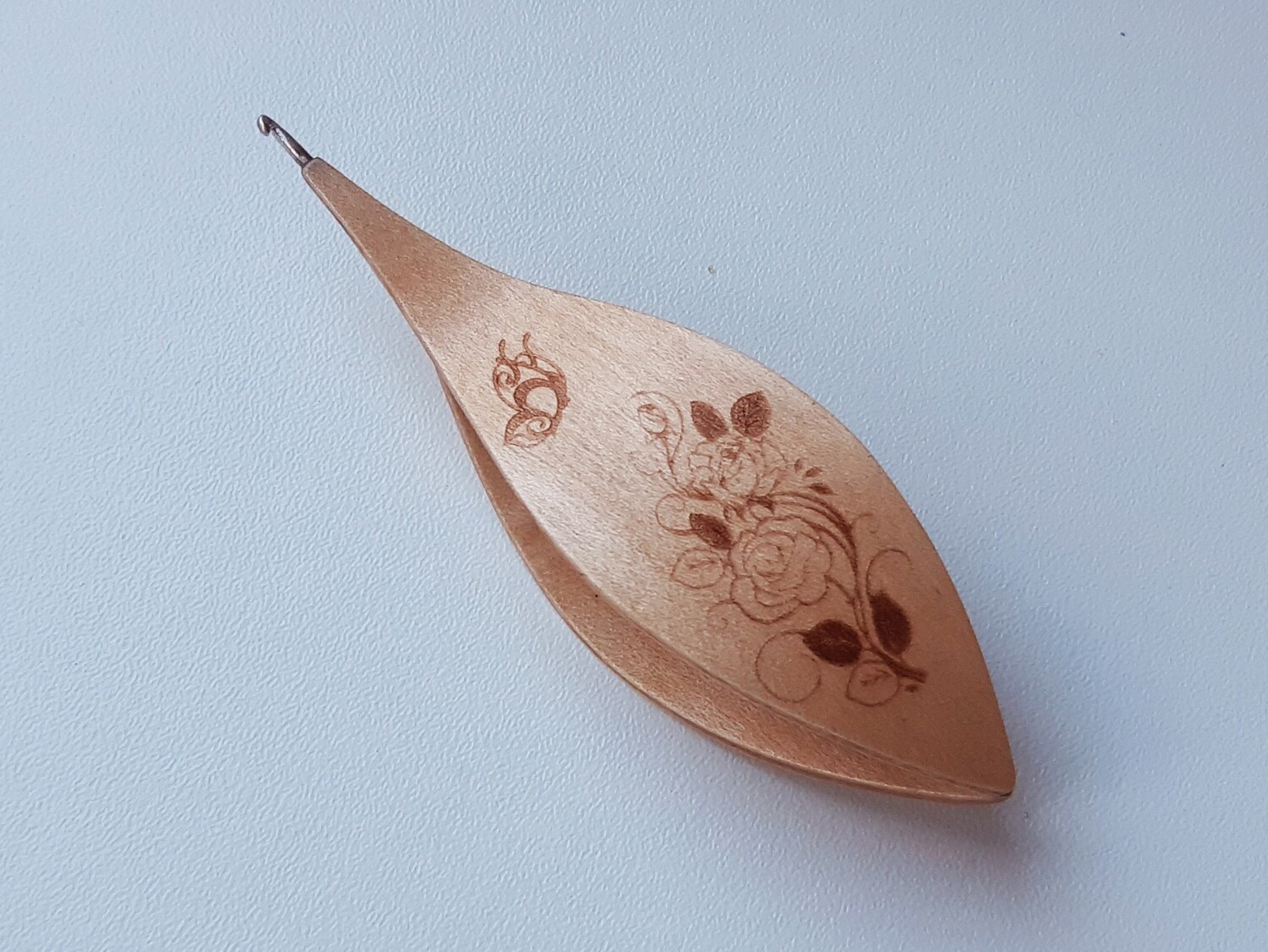 Tatting Shuttle With Hook Maple Butterfly And Rose Engraving