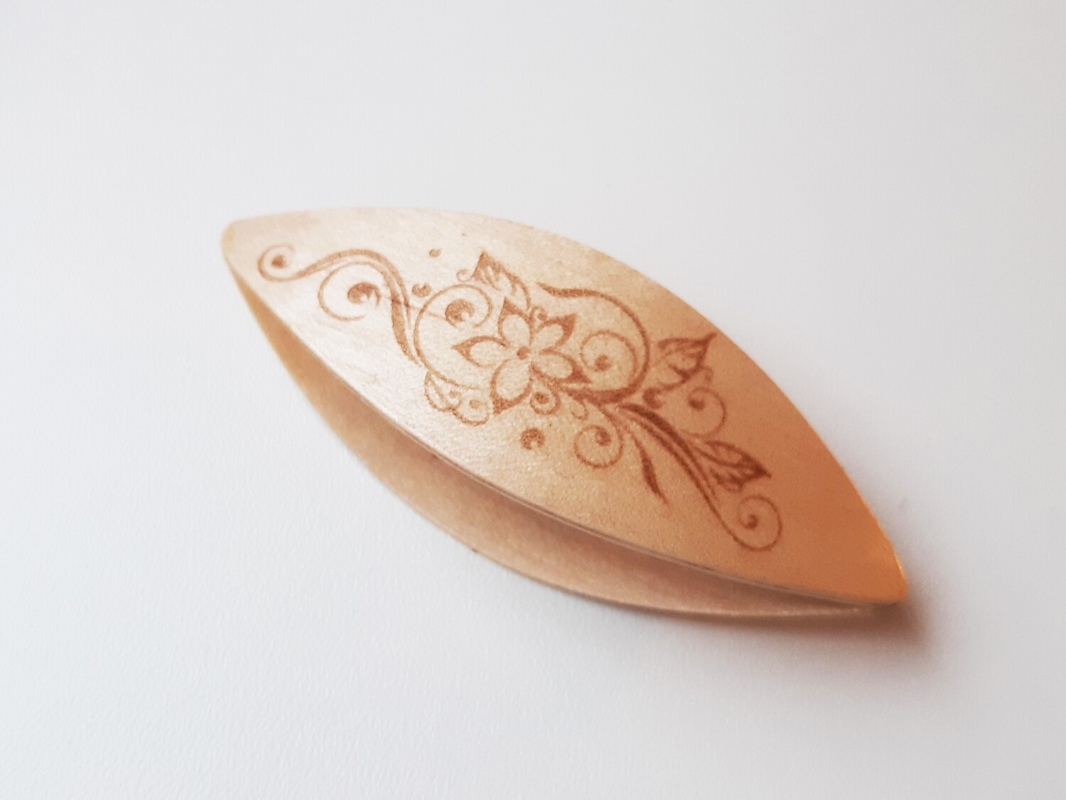 Tatting Shuttle Maple With Engraving #38