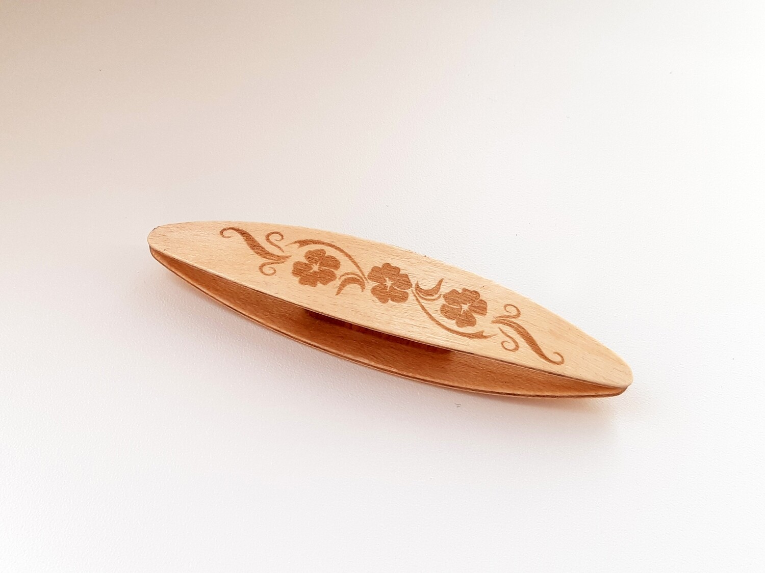 Beanile Tatting Shuttle Maple Engraved