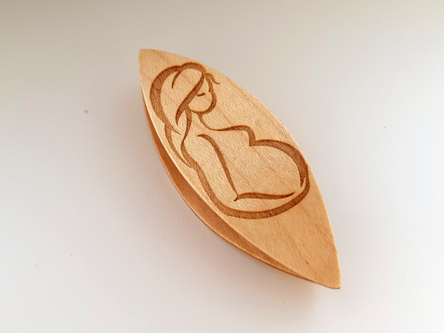 Tatting Shuttle Maple With Engraving #65