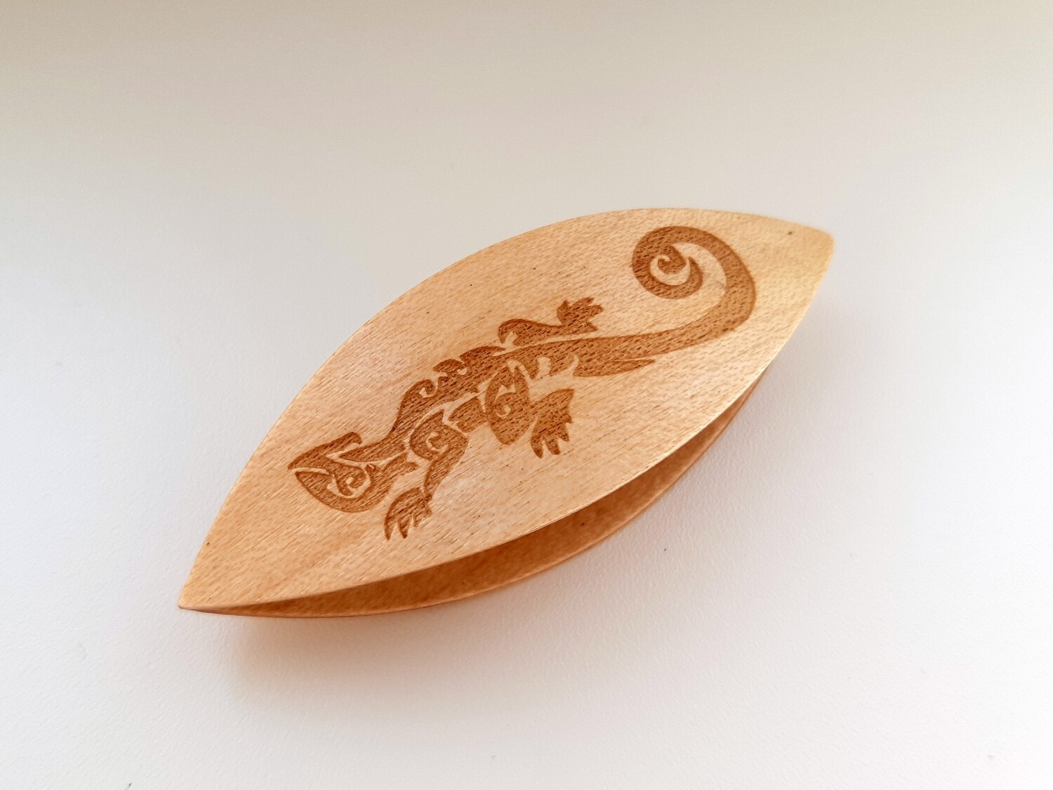 Tatting Shuttle Maple With Engraving #33