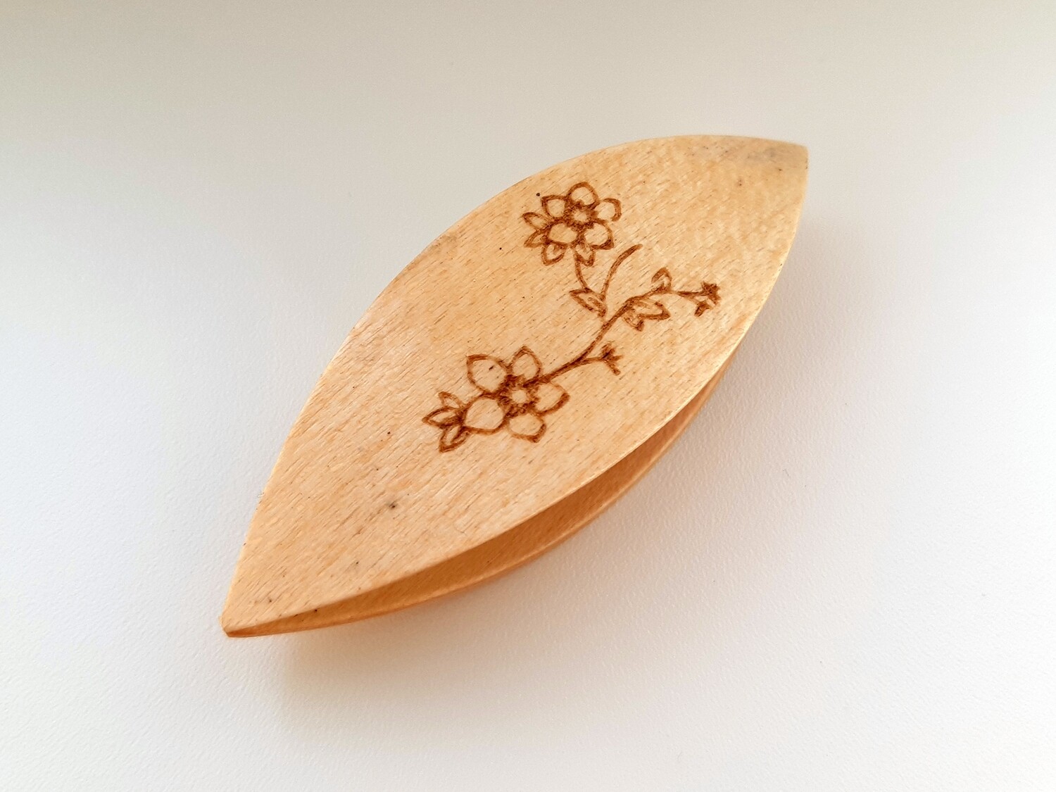 Tatting Shuttle Maple With Engraving #17