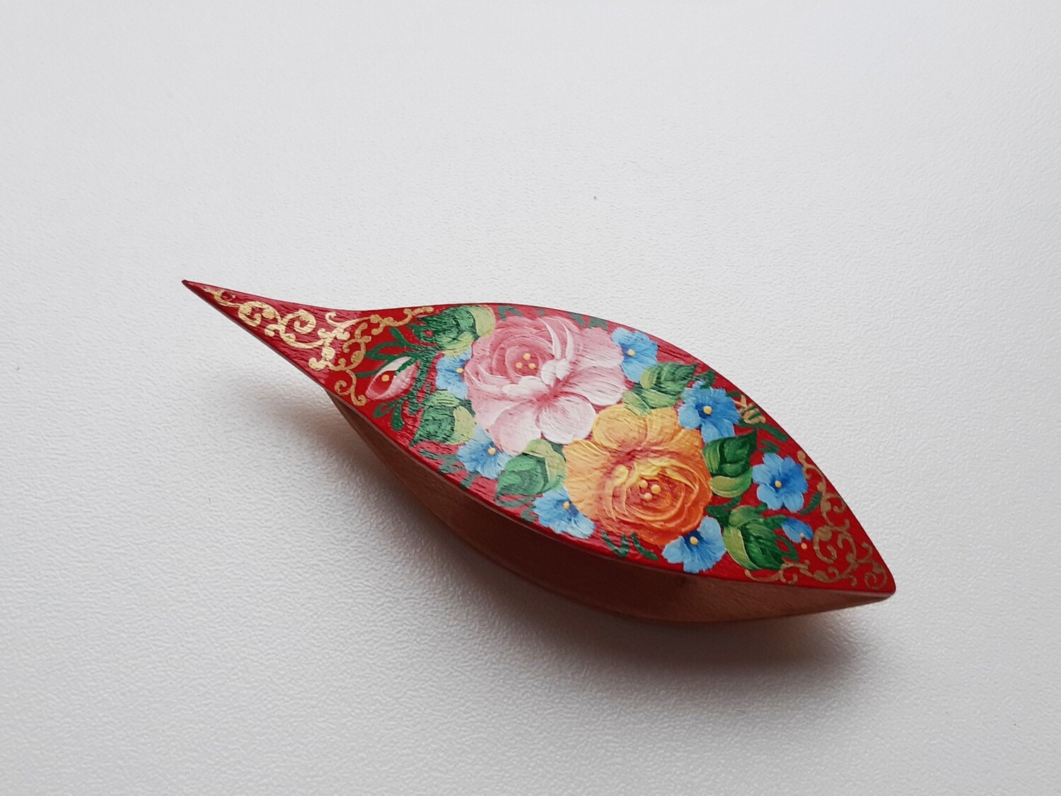 Tatting Shuttle With Pick Maple Painted RED Backround