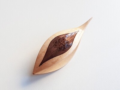 Tatting Shuttle With Pick Maple Walnut Inlay Engraving #2