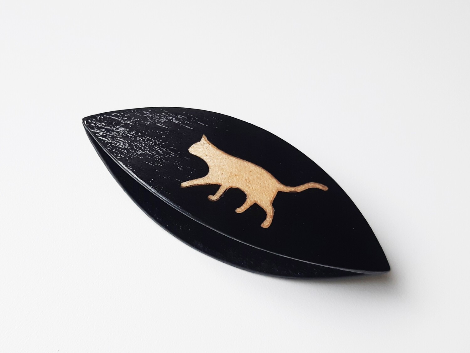 Tatting Shuttle Black Wood Maple Cat Inlay