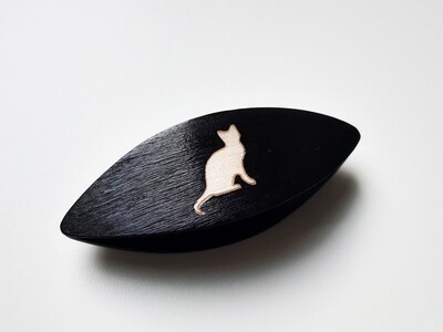 Tatting Shuttle Black Wood Maple Cat Inlay