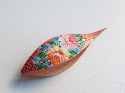 Tatting Shuttle With Pick Maple Painted