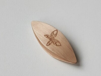 Tatting Shuttle Maple With Engraving Butterfly #62