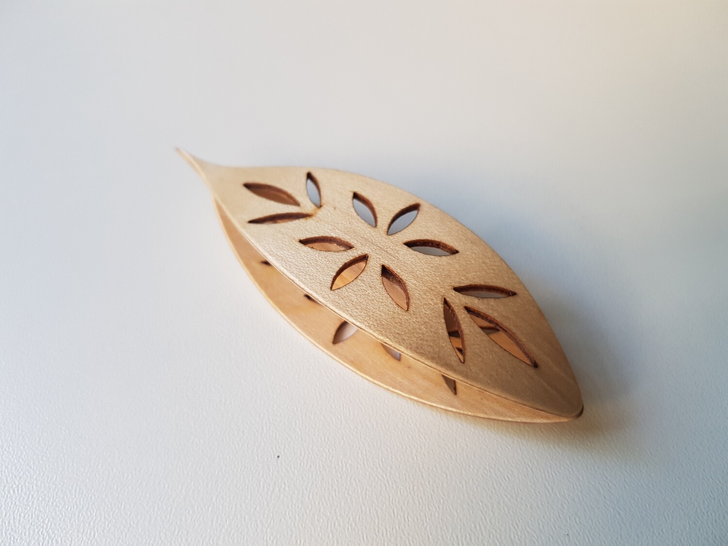 Tatting Shuttle With Pick Maple Cutouts #2