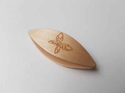 Tatting Shuttle Maple With Engraving Butterfly #62