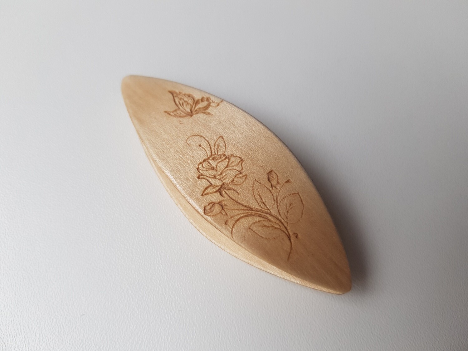 Tatting Shuttle Maple With Engraving #61