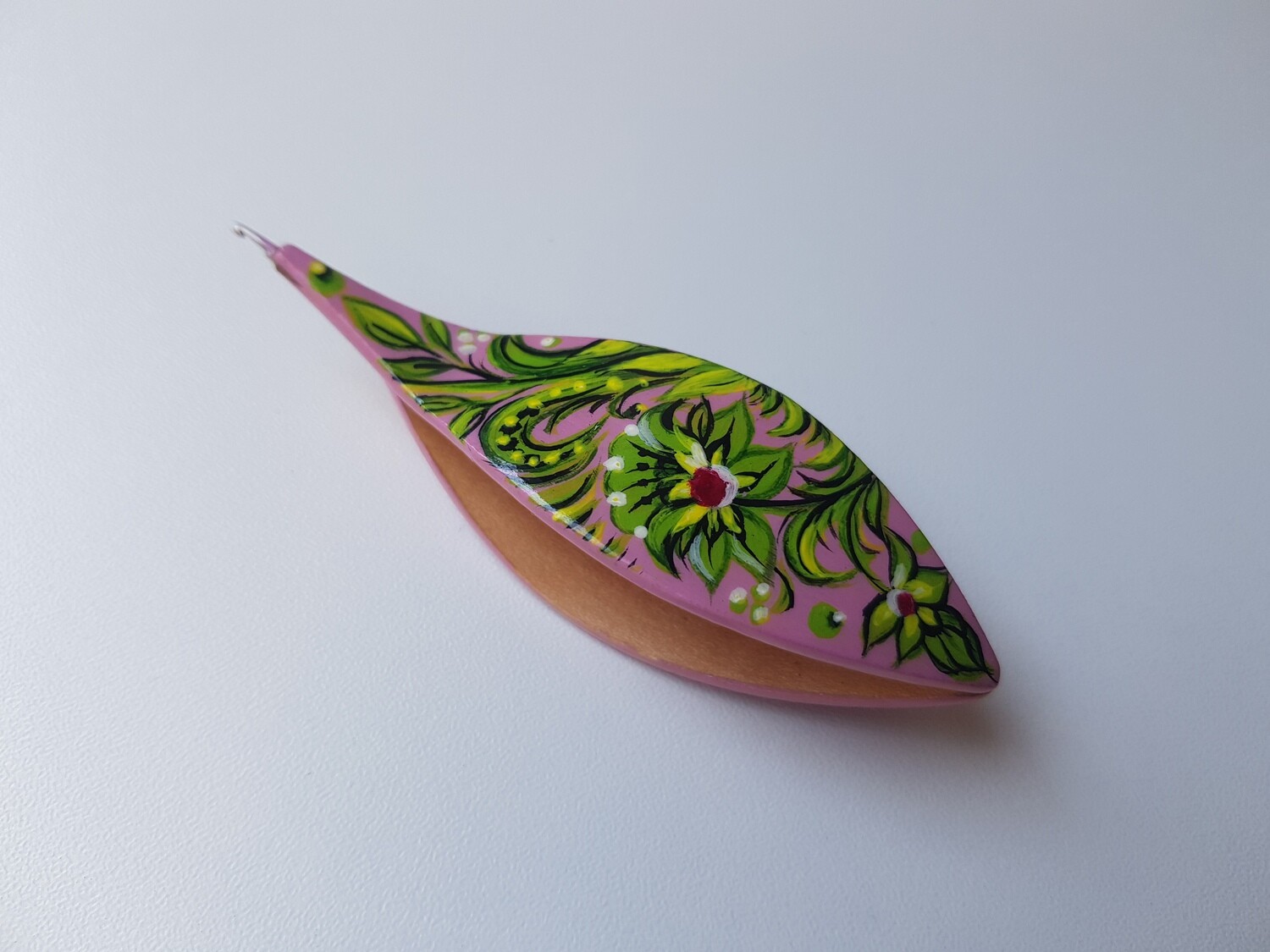 Tatting Shuttle With Hook Maple Painted​