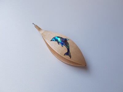 Tatting Shuttle With Hook Maple Mother-of-Pearl Dolphin Inlay