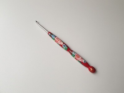 Crochet Hook 3.5 mm Painted Red
