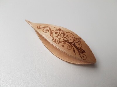Tatting Shuttle With Pick Flower Engraving​