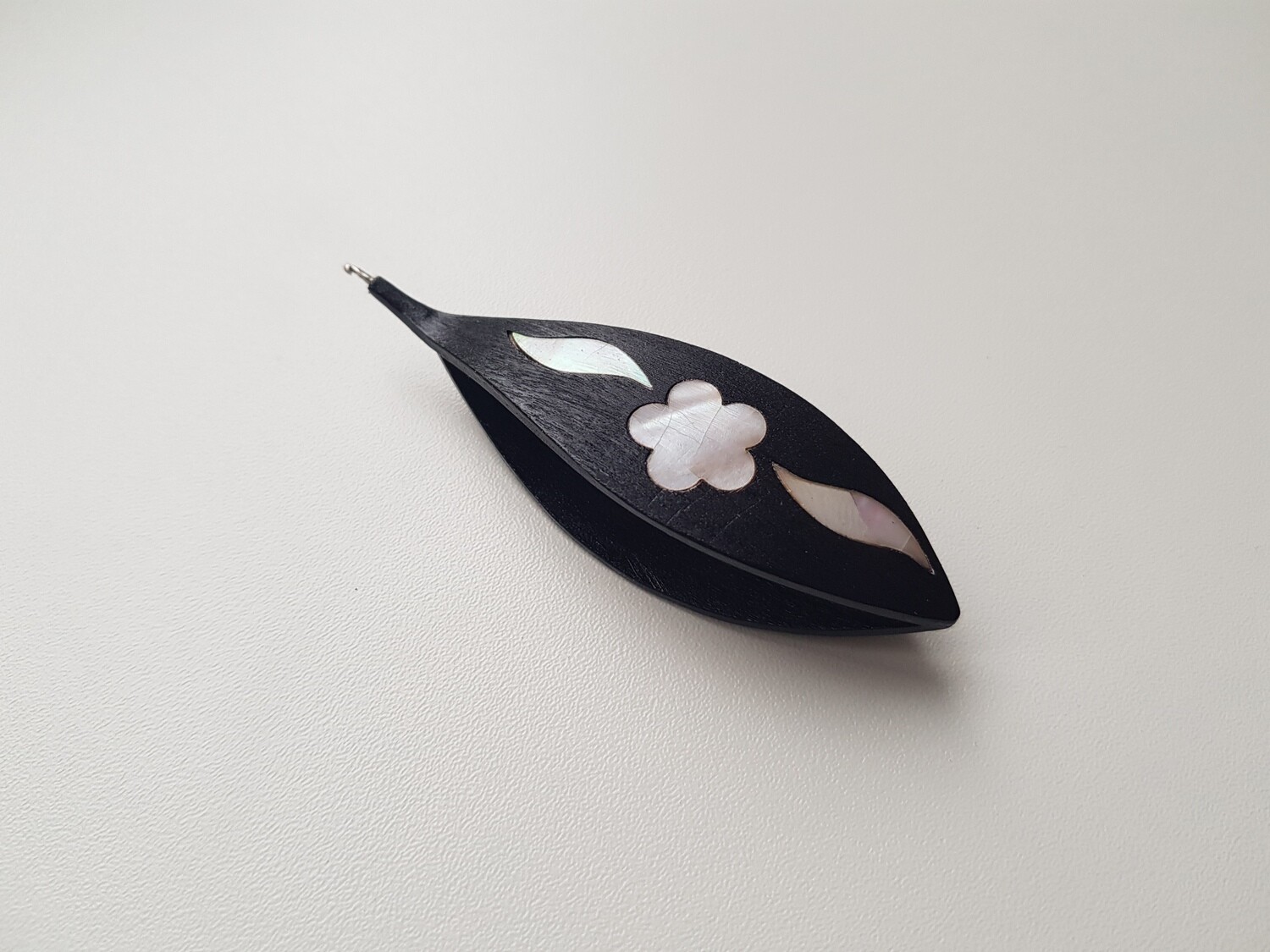 Tatting Shuttle With Hook Black Wood White Mother-of-Pearl Flower Inlay