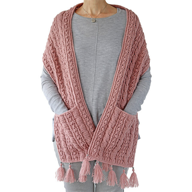 CROCHET PATTERN: Cable Pocket Shawl