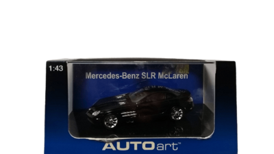 AUTOART Mercedes-Benz SLR McLaren