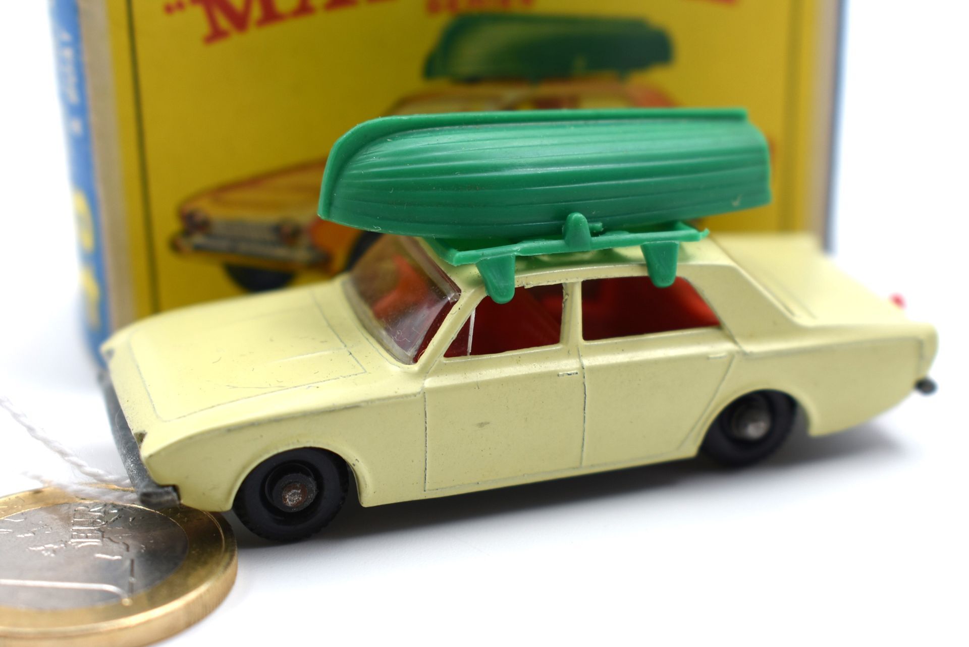 Lesney Matchbox 45 Ford Corsair & Boat