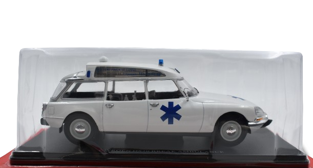 Hachette Citroën DS 20 Break Ambulance