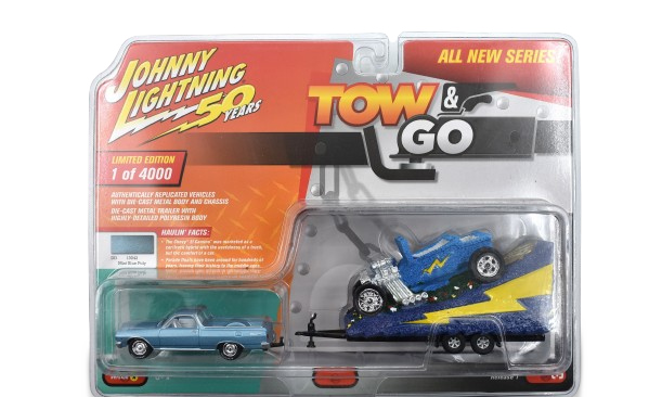 Johnny Lightning Tow & Go Chevrolet El Camino 1965 With Parade Float Johnny Lightning Tow & Go Chevrolet El Camino 1965 With Parade Float