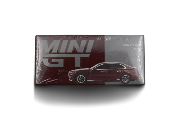 Mini GT BMW i7 xDrive 60 Mini GT BMW i7 xDrive 60