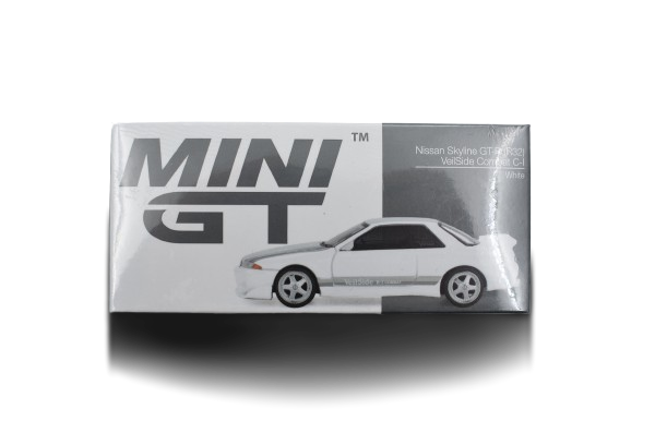 Mini GT Nissan Skyline GT-R (R32) VeilSide Combat White Mini GT Nissan Skyline GT-R (R32) VeilSide Combat White