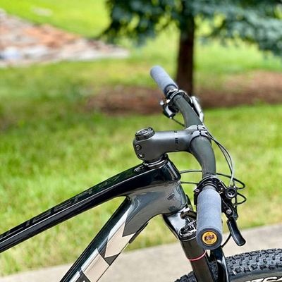 ­MANUBRIOS Y POTENCIAS