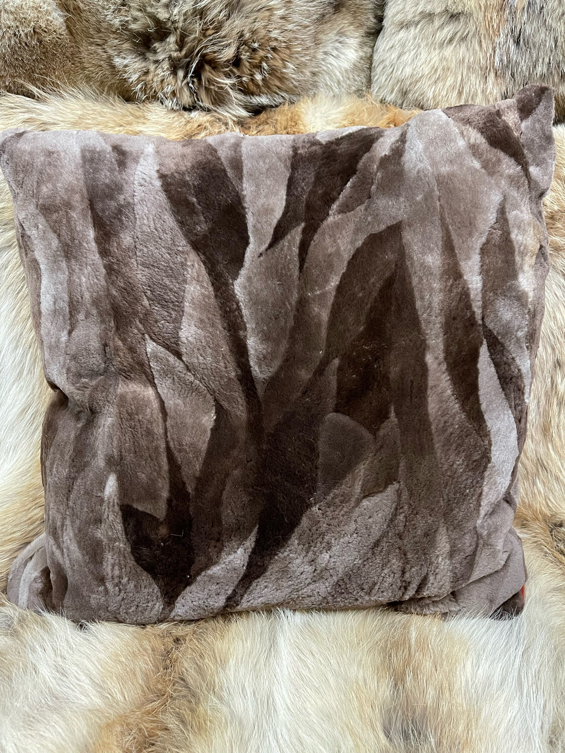 Coussin en fourrure de castor rasé