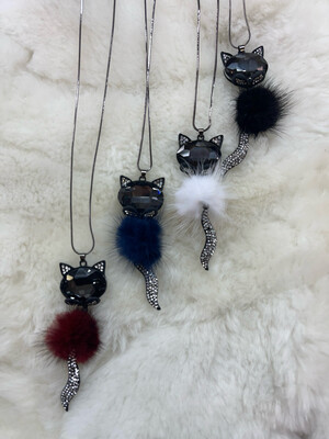 Collier chat avec pompon en fourrure de vison