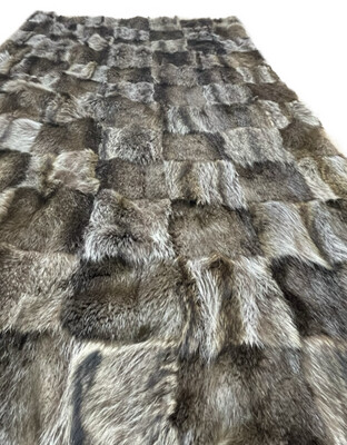 Couverture en fourrure de castor et chat sauvage