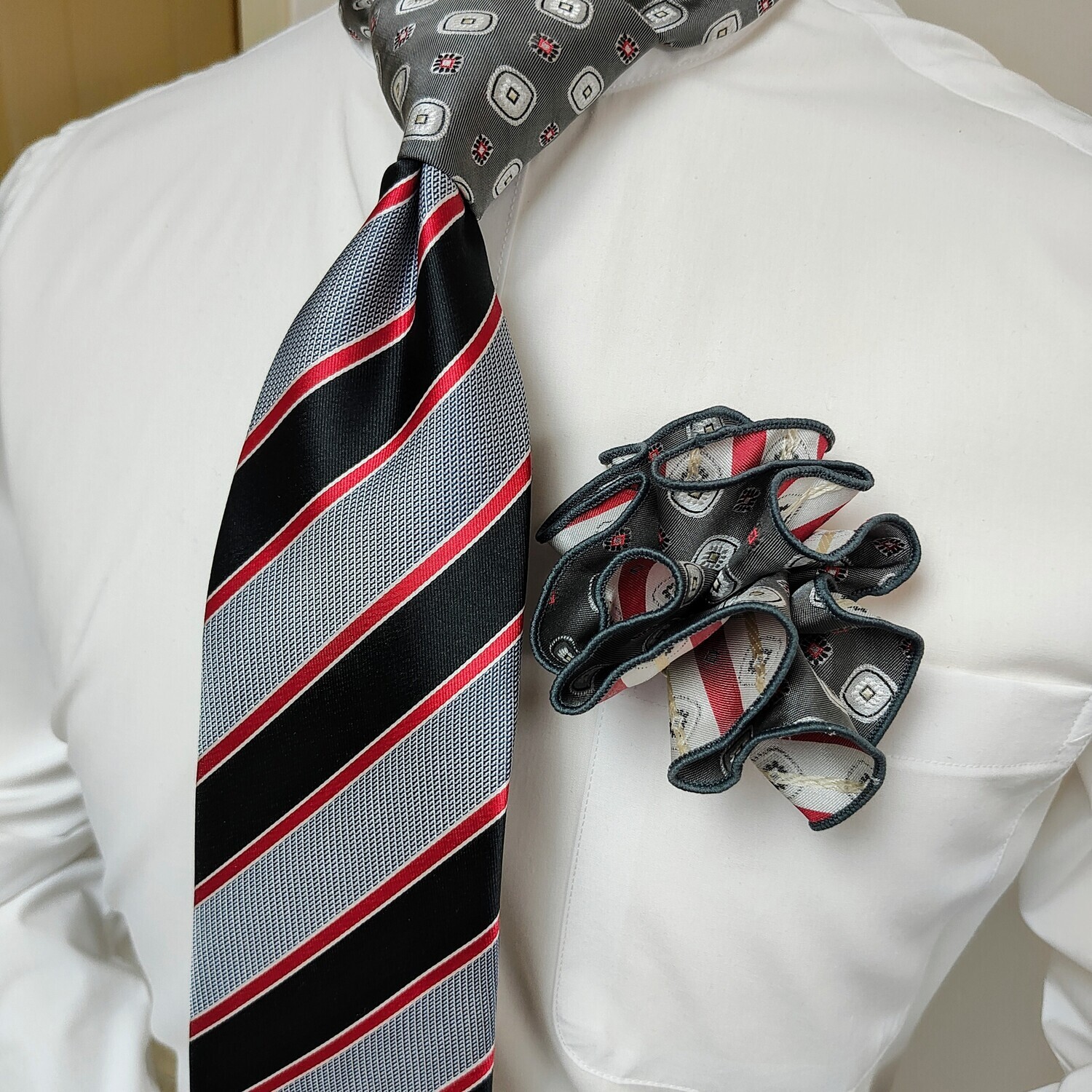 Necktie Set - Black Red Stripe Contrast Knot